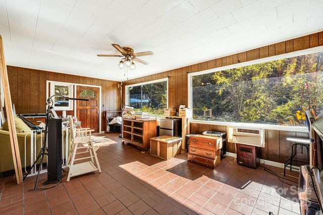 1675 Ponder Creek Road, Mars Hill, NC 28754