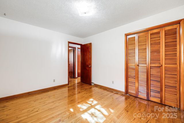 1675 Ponder Creek Road, Mars Hill, NC 28754