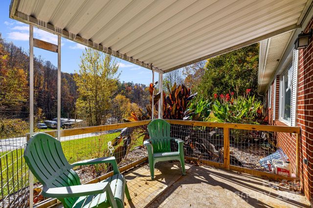 1675 Ponder Creek Road, Mars Hill, NC 28754