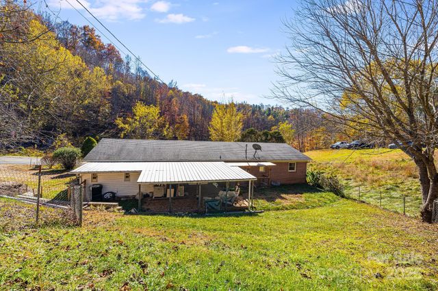 1675 Ponder Creek Road, Mars Hill, NC 28754