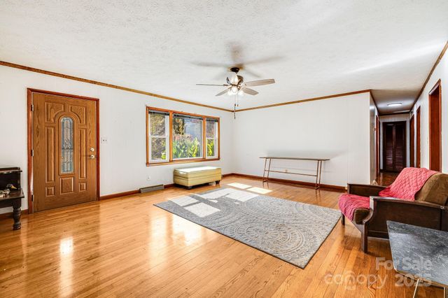 1675 Ponder Creek Road, Mars Hill, NC 28754