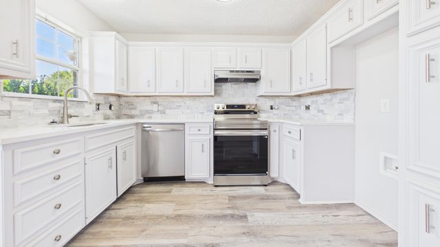 8015 Red Springs Avenue, Lubbock, TX 79423