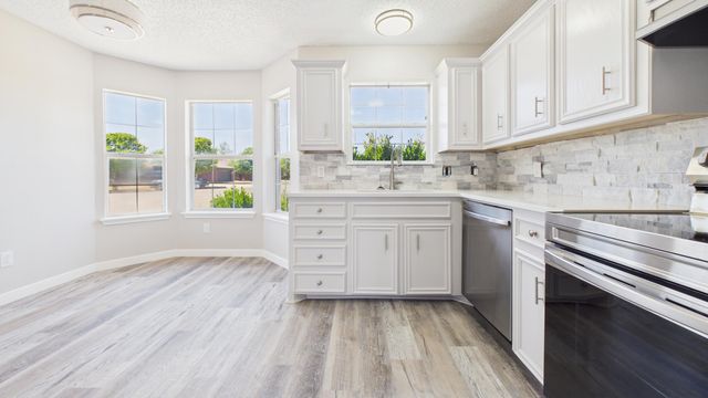 8015 Red Springs Avenue, Lubbock, TX 79423