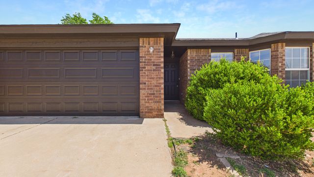 8015 Red Springs Avenue, Lubbock, TX 79423