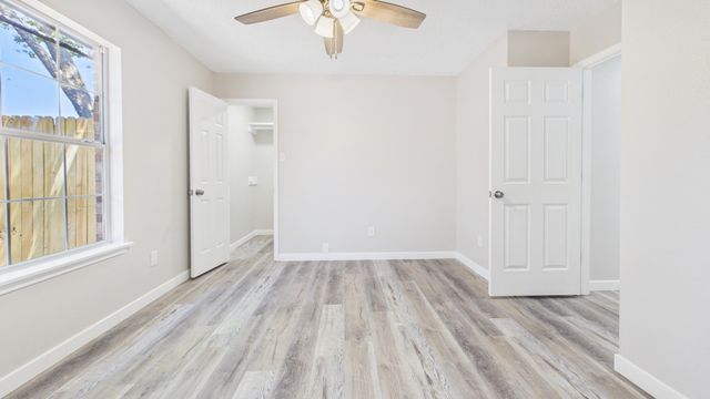 8015 Red Springs Avenue, Lubbock, TX 79423