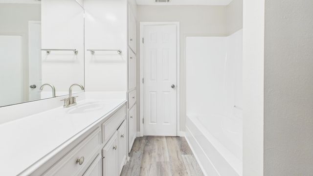 8015 Red Springs Avenue, Lubbock, TX 79423
