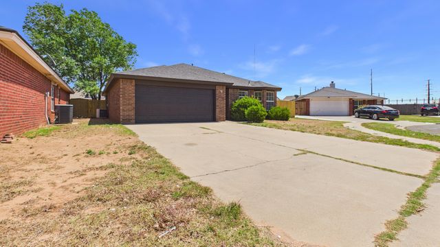 8015 Red Springs Avenue, Lubbock, TX 79423