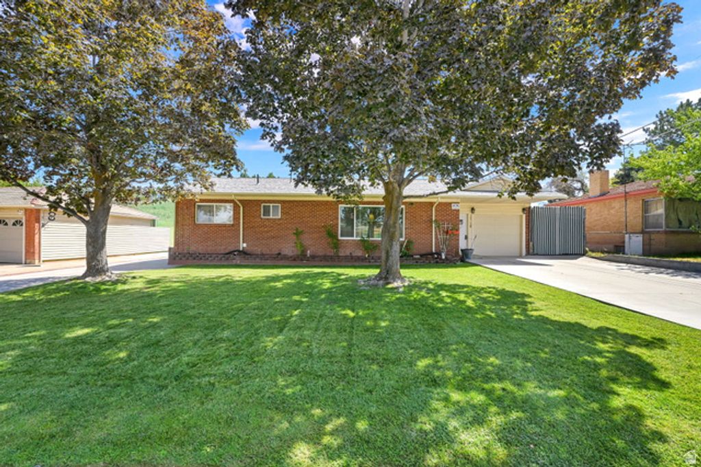 3876 S 2050 W, Roy, UT 84067 — exterior