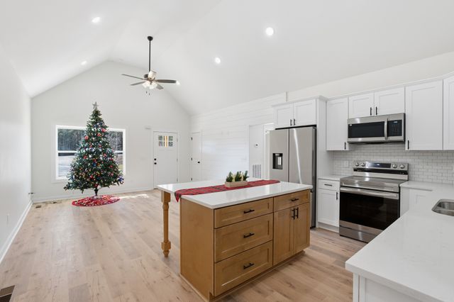 3763 Highway 231, Erin, TN 37061