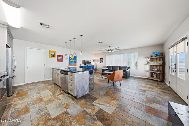 2161 N MIDDLECOFF Drive, Mesa, AZ 85215