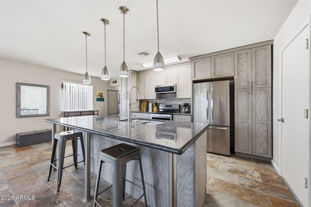 2161 N MIDDLECOFF Drive, Mesa, AZ 85215