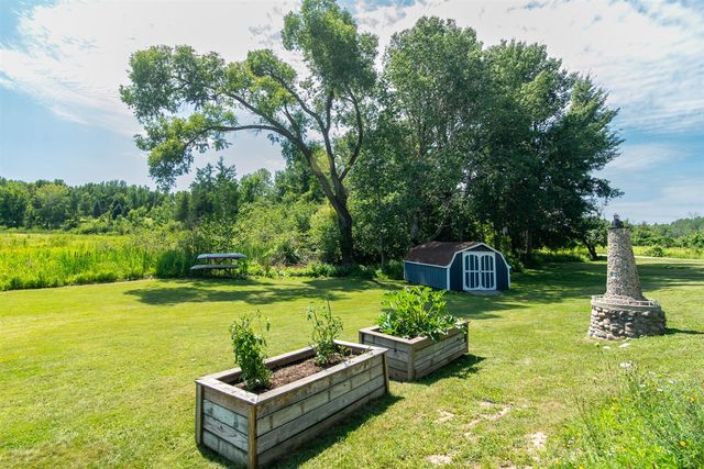 4419 E State Road, Hale, MI 48739