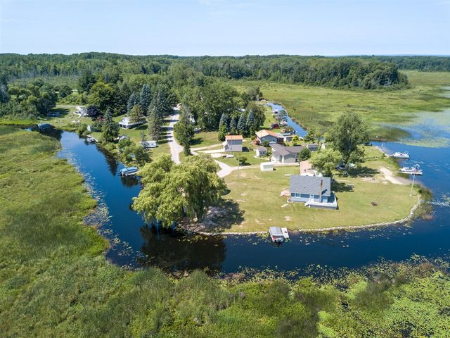 4419 E State Road, Hale, MI 48739