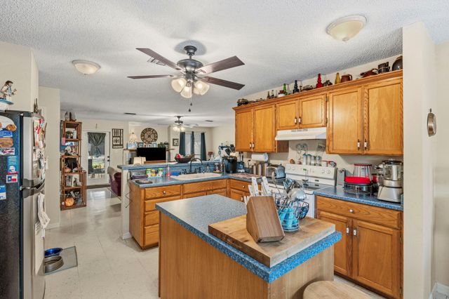 215 Harmons WAY, San Marcos, TX 78666