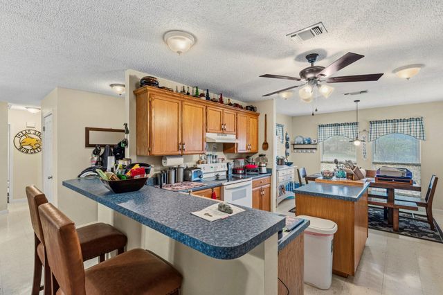 215 Harmons WAY, San Marcos, TX 78666