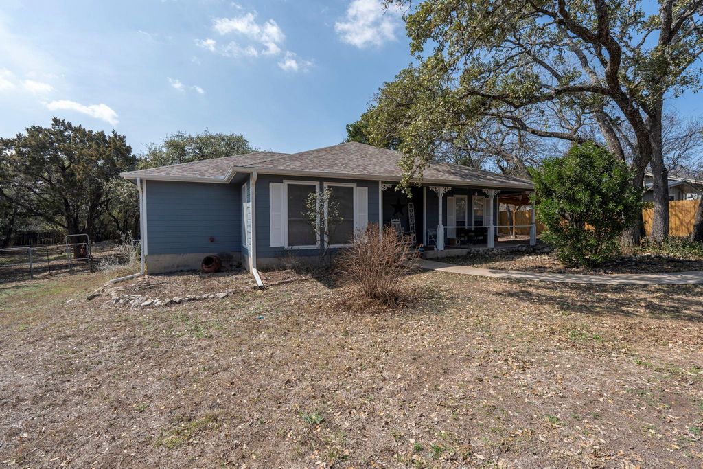 215 Harmons WAY, San Marcos, TX 78666