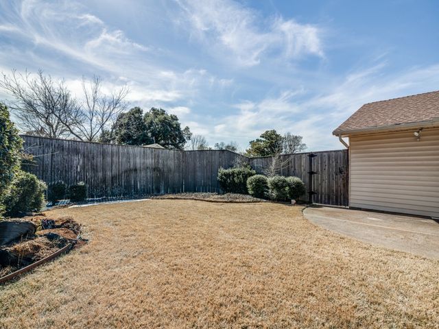 1718 Warwick Street, Garland, TX 75044