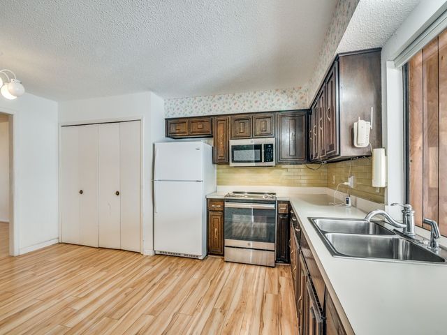 1718 Warwick Street, Garland, TX 75044