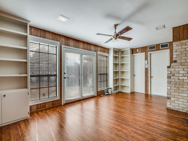 1718 Warwick Street, Garland, TX 75044