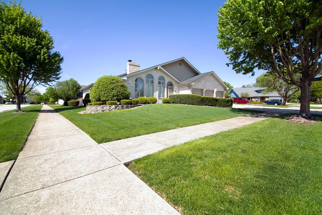 11746 Innishmor Court, Orland Park, IL 60467