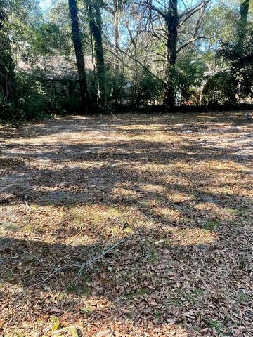 1218 Wichman Street, Walterboro, SC 29488