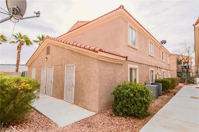 2201 James Bilbray Drive, Las Vegas, NV 89108