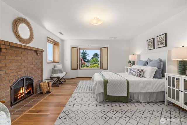 2801 Narrows Place, Tacoma, WA 98407