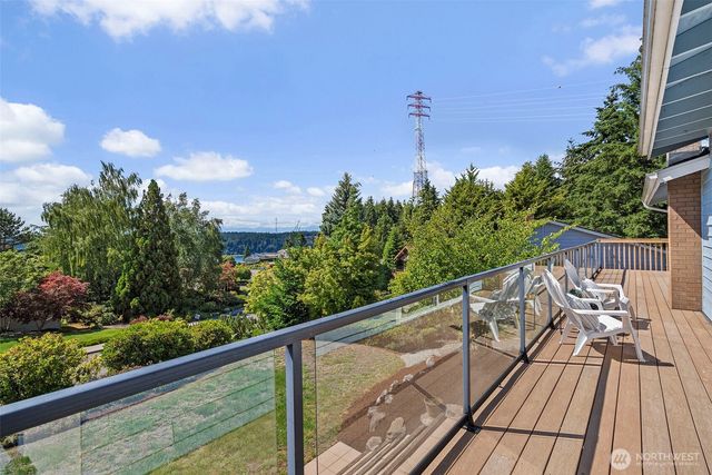 2801 Narrows Place, Tacoma, WA 98407