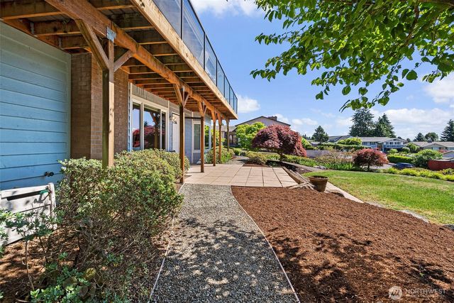 2801 Narrows Place, Tacoma, WA 98407