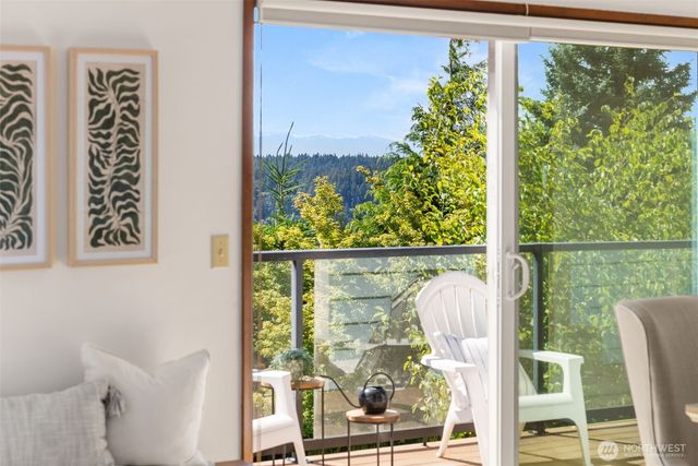 2801 Narrows Place, Tacoma, WA 98407