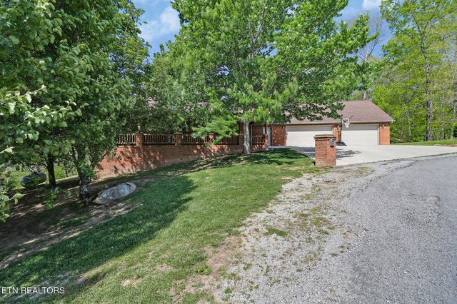 169 Catoosa Canyon Drive, Crossville, TN 38571