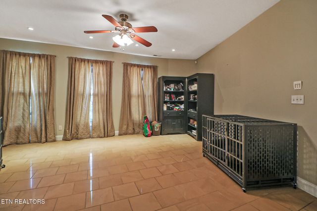 169 Catoosa Canyon Drive, Crossville, TN 38571