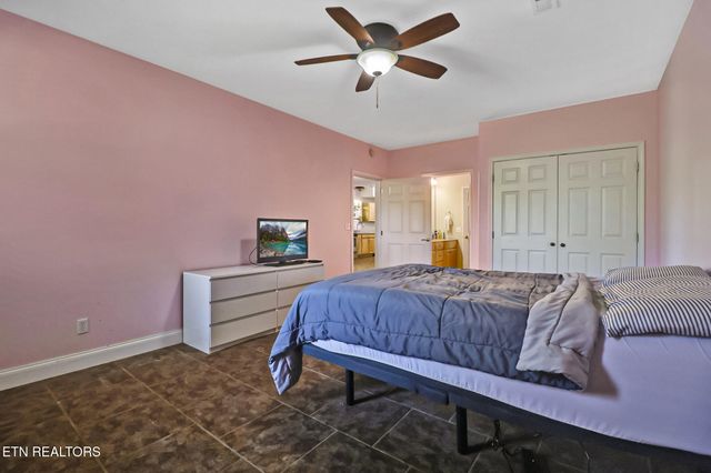169 Catoosa Canyon Drive, Crossville, TN 38571