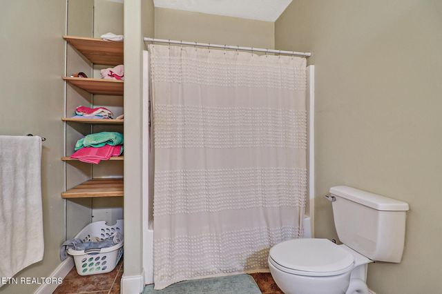 169 Catoosa Canyon Drive, Crossville, TN 38571