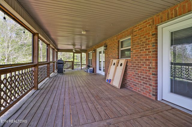 169 Catoosa Canyon Drive, Crossville, TN 38571