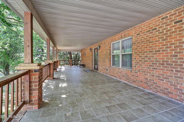 169 Catoosa Canyon Drive, Crossville, TN 38571