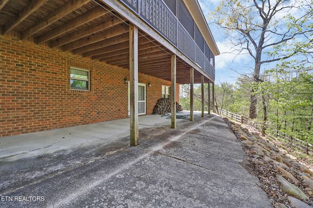 169 Catoosa Canyon Drive, Crossville, TN 38571