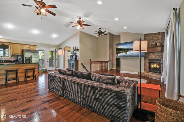 169 Catoosa Canyon Drive, Crossville, TN 38571