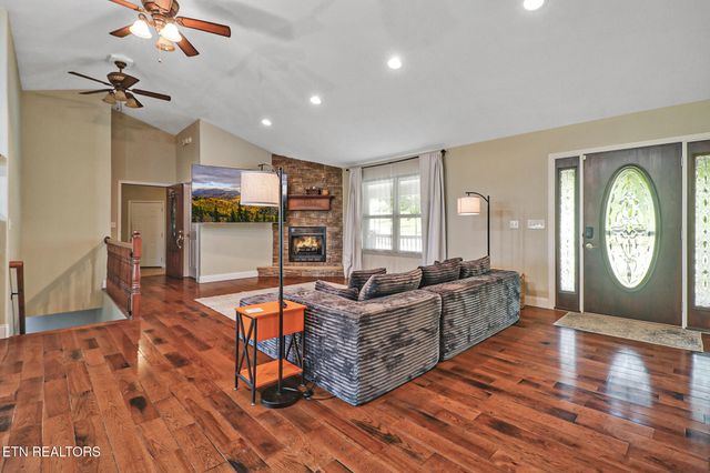 169 Catoosa Canyon Drive, Crossville, TN 38571