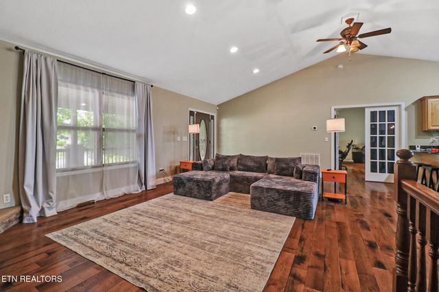 169 Catoosa Canyon Drive, Crossville, TN 38571
