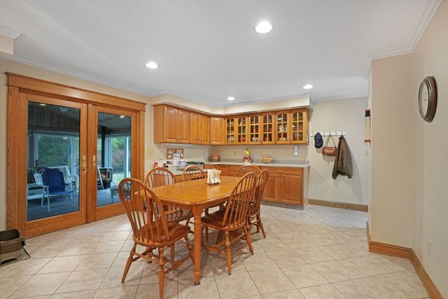 6 Walters Way, Dartmouth, MA 02747