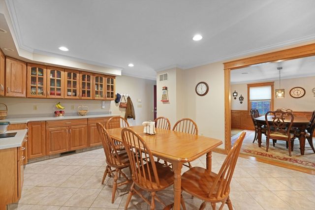 6 Walters Way, Dartmouth, MA 02747