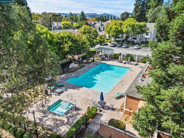 332 Eastridge Dr, San Ramon, CA 94582