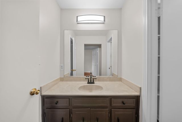 626 Bay Ln, Clarksville, TN 37042