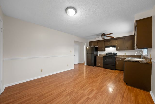 626 Bay Ln, Clarksville, TN 37042