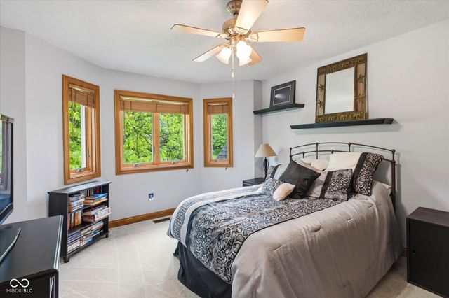 1353 Bur Oak Court, Avon, IN 46123