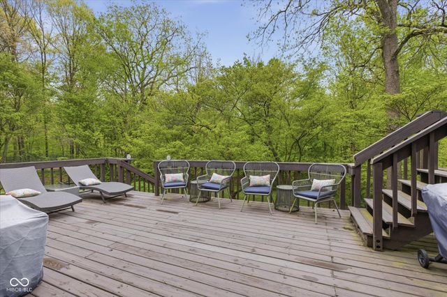 1353 Bur Oak Court, Avon, IN 46123