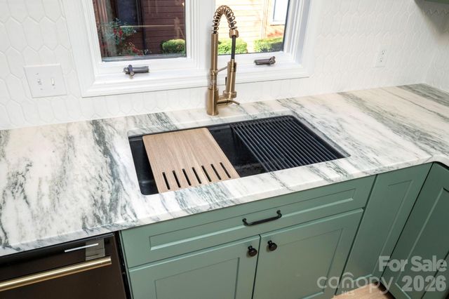 402 Woodfield Drive, Asheville, NC 28803