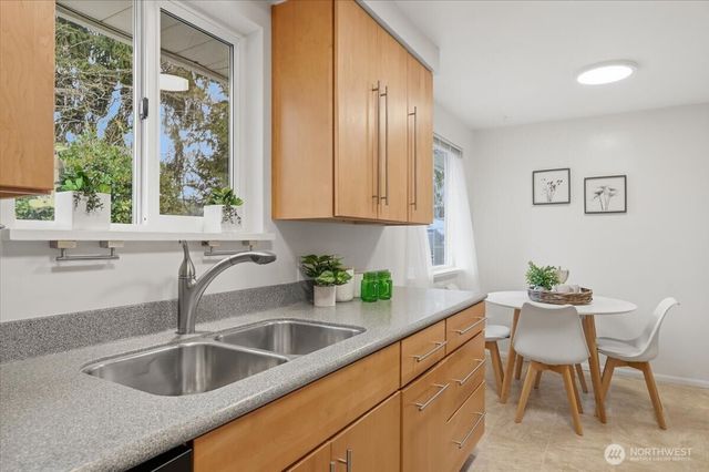 1312 N 171st Street, Shoreline, WA 98133