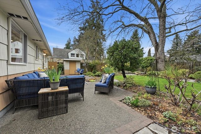 1312 N 171st Street, Shoreline, WA 98133